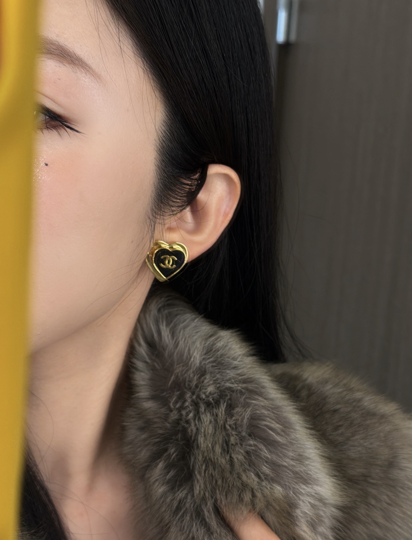 Chanel CC Heart Stud Earrings earrings gold-tone metal with red enamel and black enamel 1 5cm diameter
