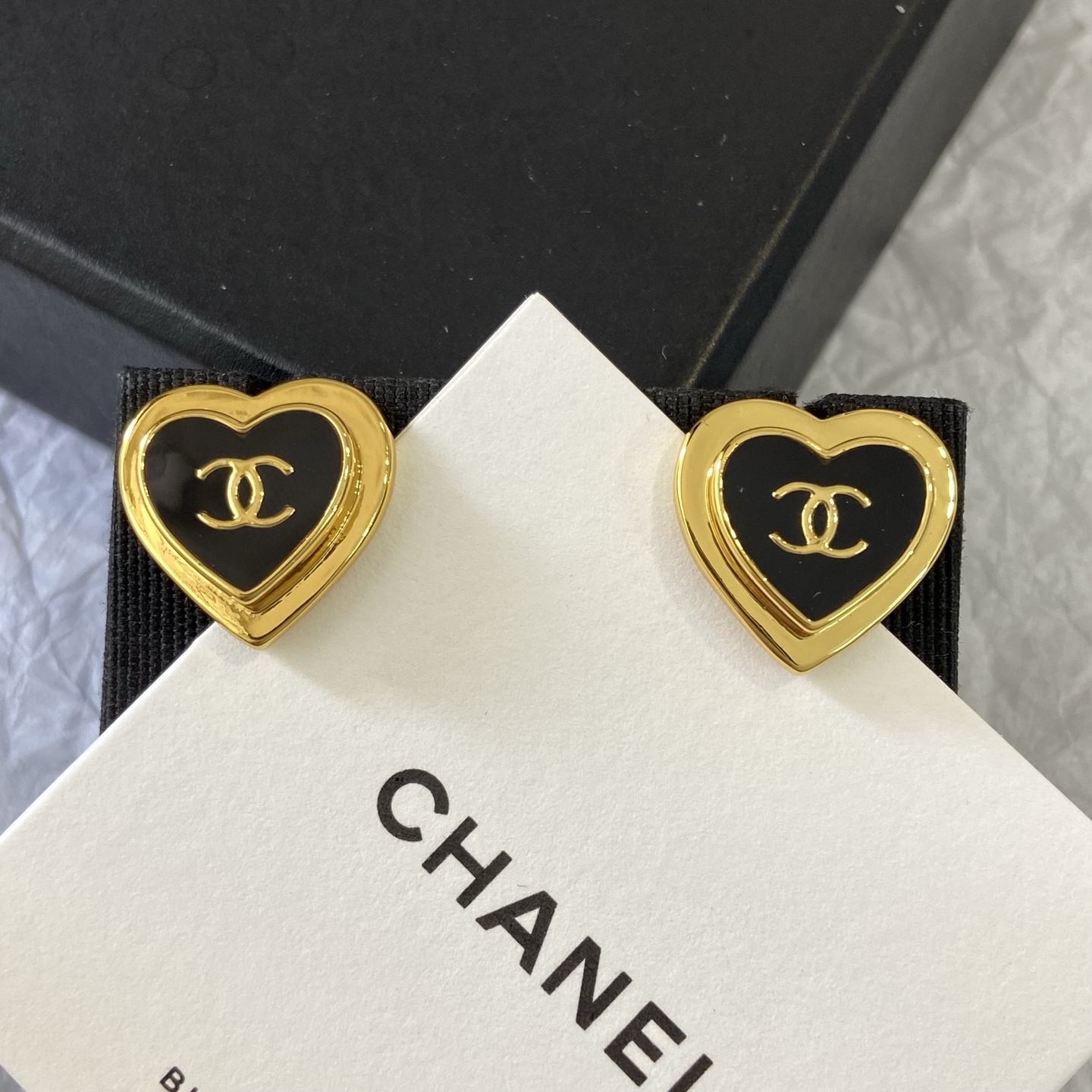 Chanel CC Heart Stud Earrings earrings gold-tone metal with red enamel and black enamel 1 5cm diameter