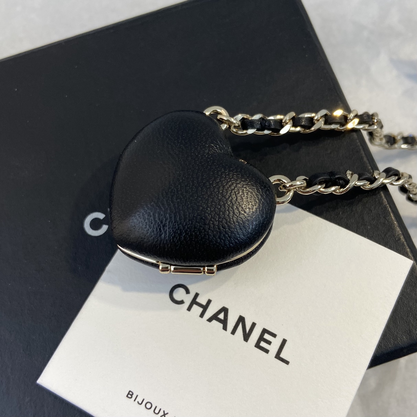 Chanel CC Heart Locket necklace light gold metal black leather 60cm