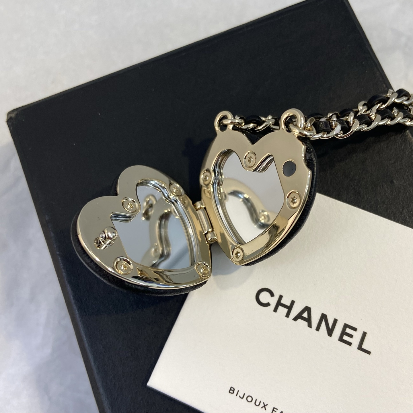 Chanel CC Heart Locket necklace light gold metal black leather 60cm