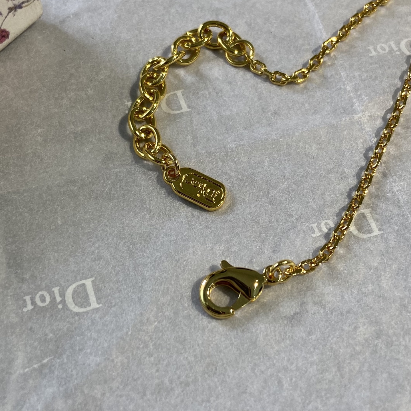Dior 30 Montaigne Oval Logo Crystal Bracelet bracelet gold-tone metal with clear crystal accents 16cm with 3cm extender