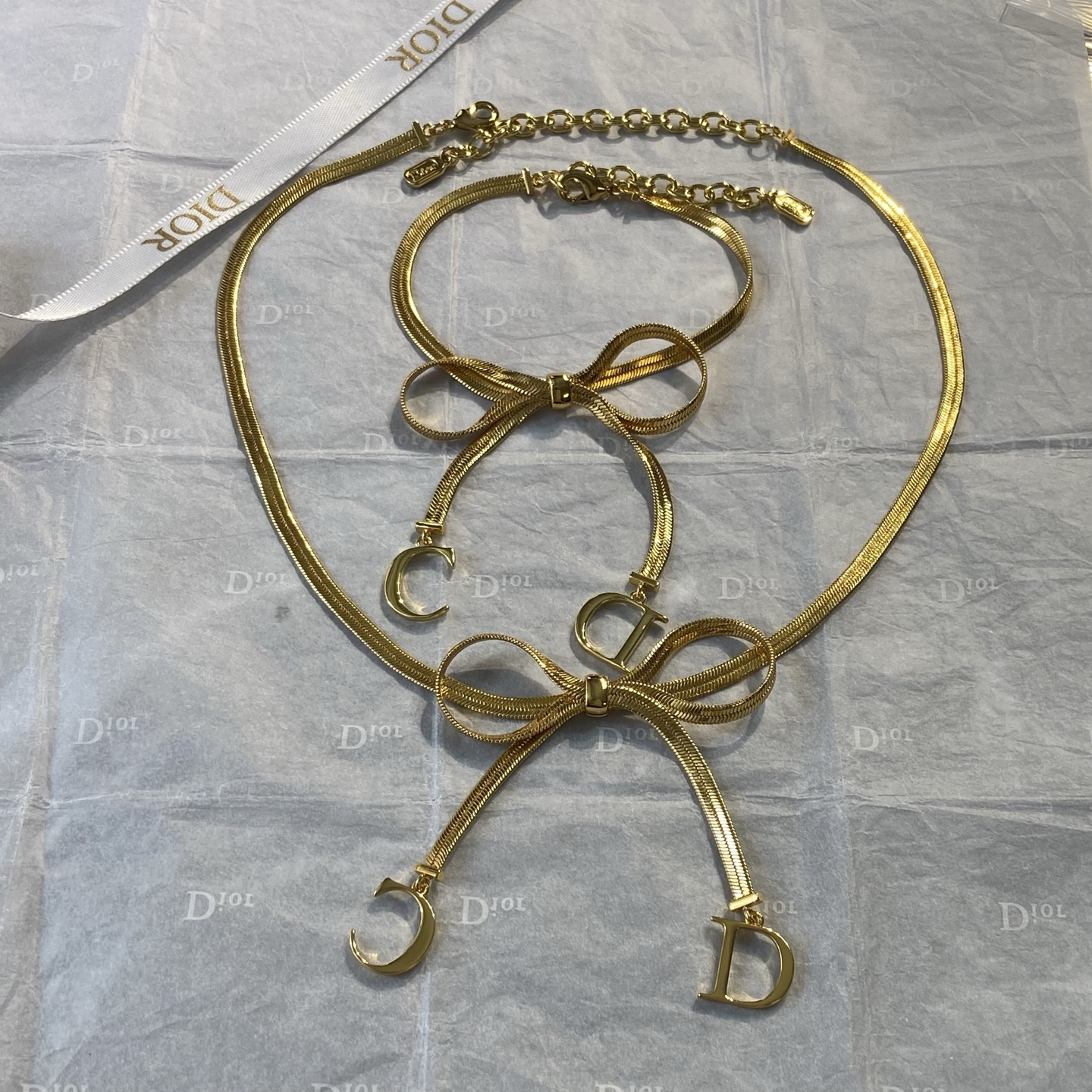 Dior Bow CD Charm Snake Chain necklace gold-tone metal 42cm with 5cm extender