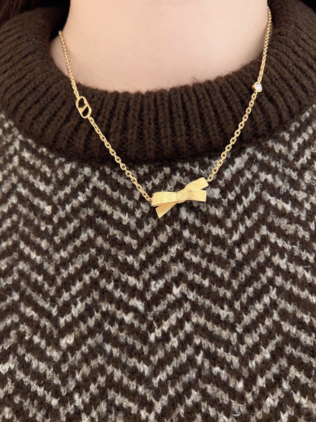 Dior Bow CD Logo Necklace necklace gold-tone metal with clear crystal accent 42cm with 5cm extender