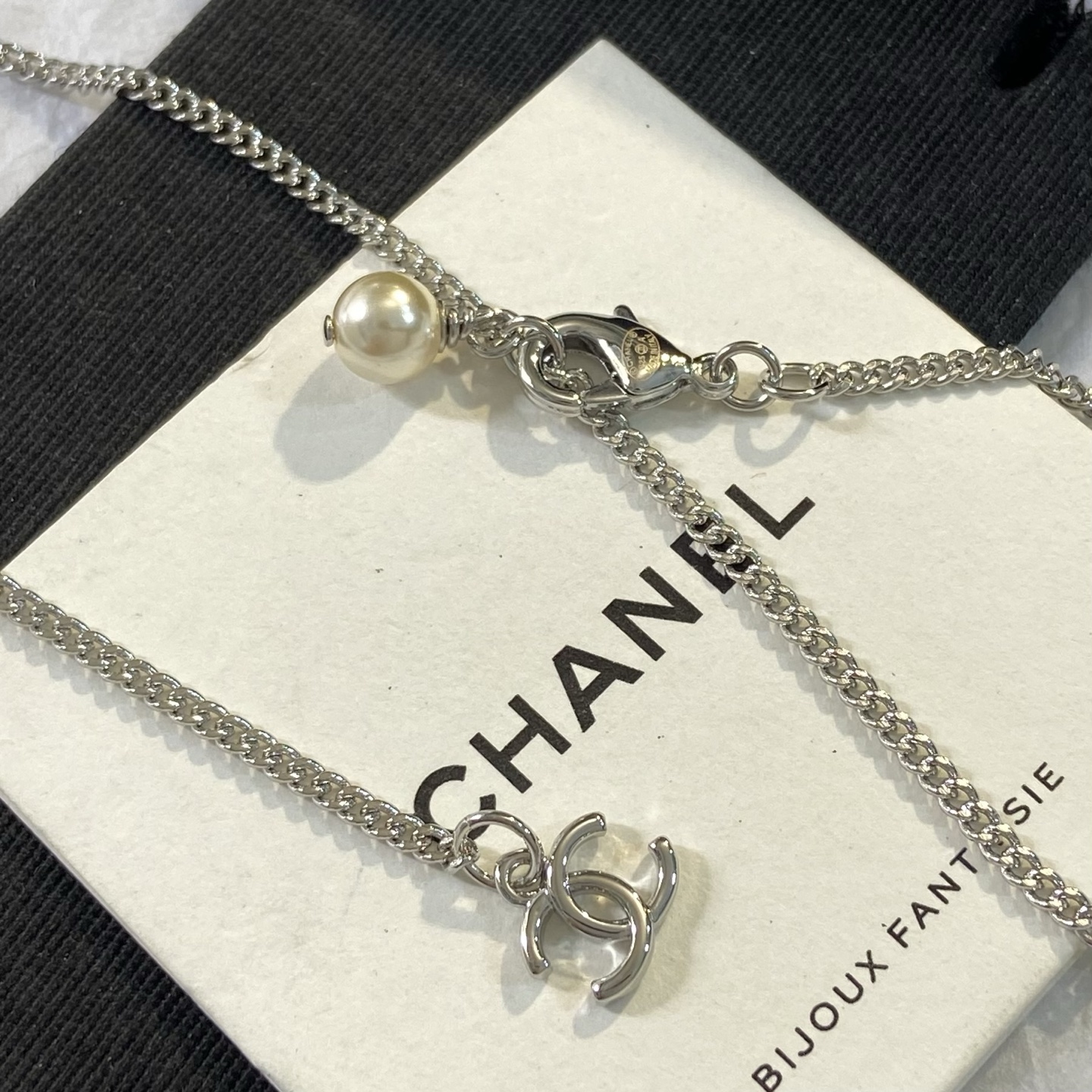 Chanel CC Star Pendant Necklace necklace Silver-tone metal clear resin with silver glitter white enamel CC logo white faux pearl 60cm