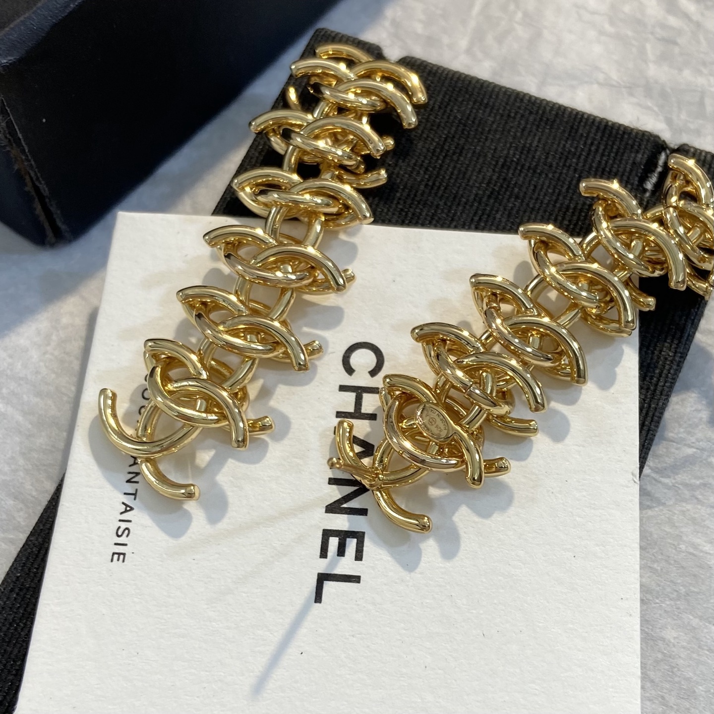 Chanel Multi Interlocking CC Chain Drop Earrings earrings Gold-tone metal no additional stones 6cm length