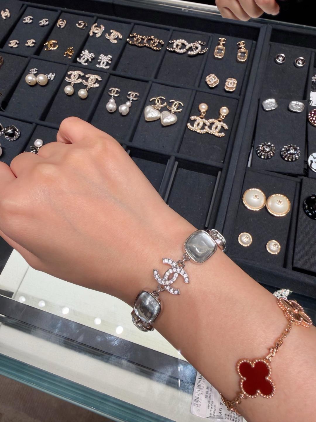 Chanel Crystal Sugar Cube CC Bracelet bracelet Silver-toned metal with clear cabochon resin and clear crystal accents 18cm