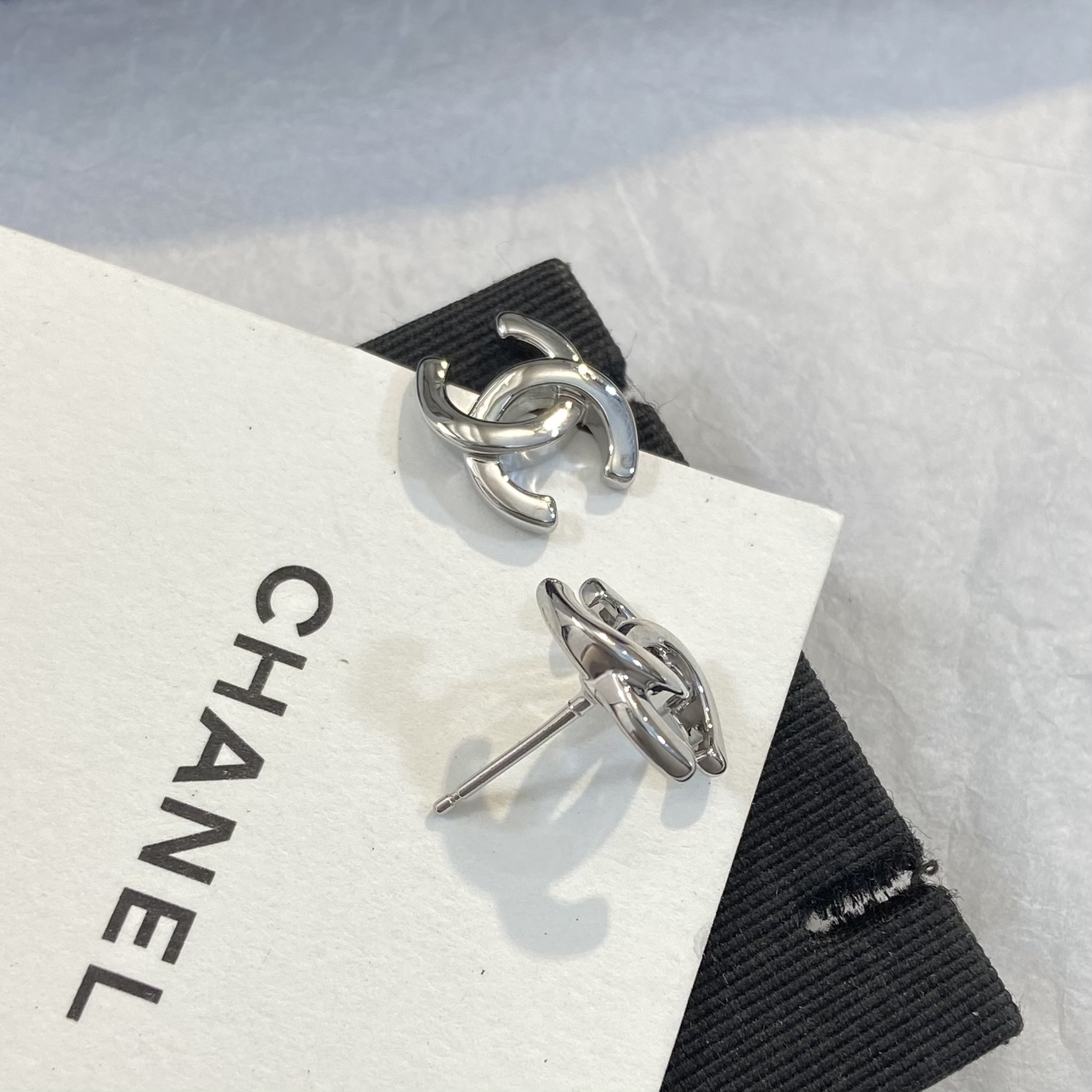 Chanel CC Stud Earrings earrings Gold-tone metal Silver-tone metal Small