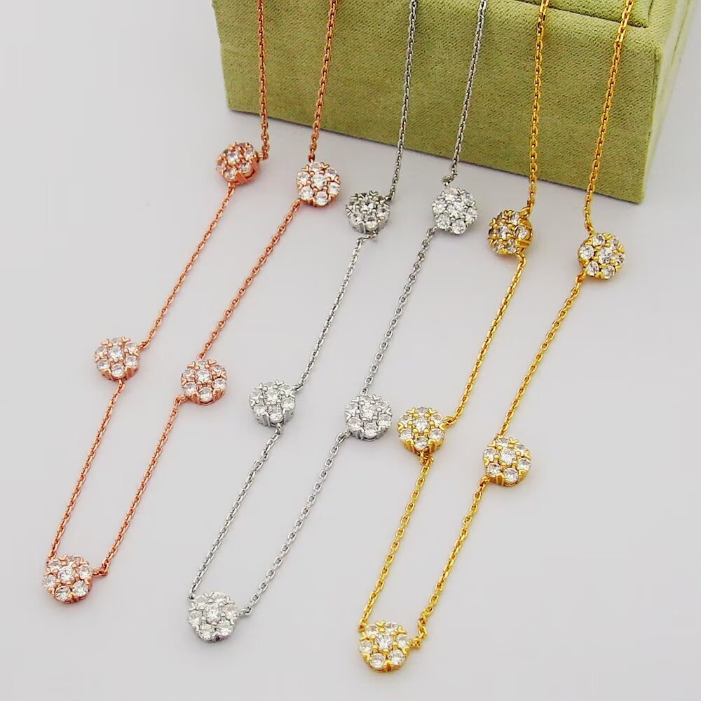 Van Cleef Arpels Fleurette necklace 18k rose gold diamond 42cm