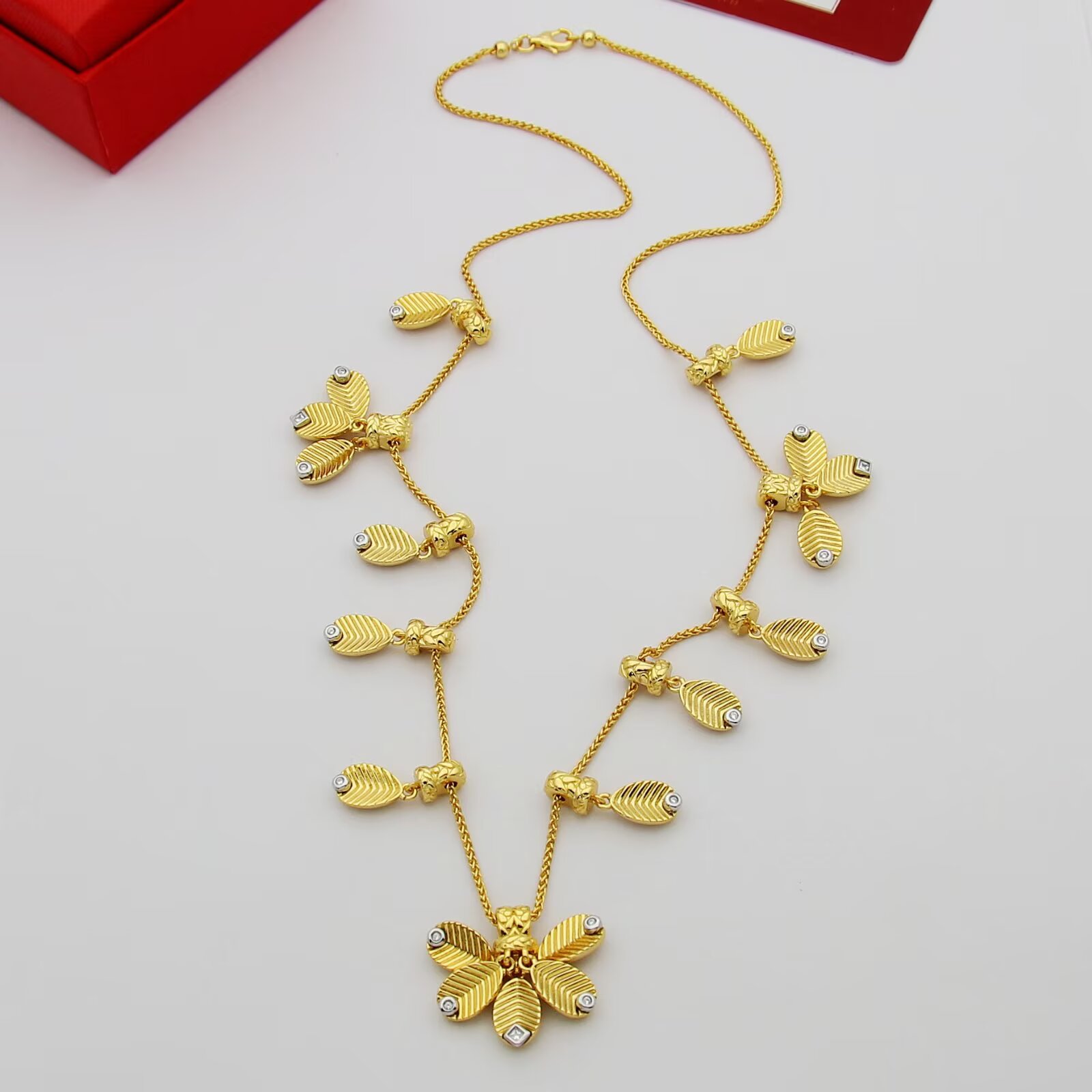 Cartier Grain de Cafe necklace Yellow Gold with Diamond Accents Rose Gold with Diamond Accents White Gold with Diamond Accents 42cm
