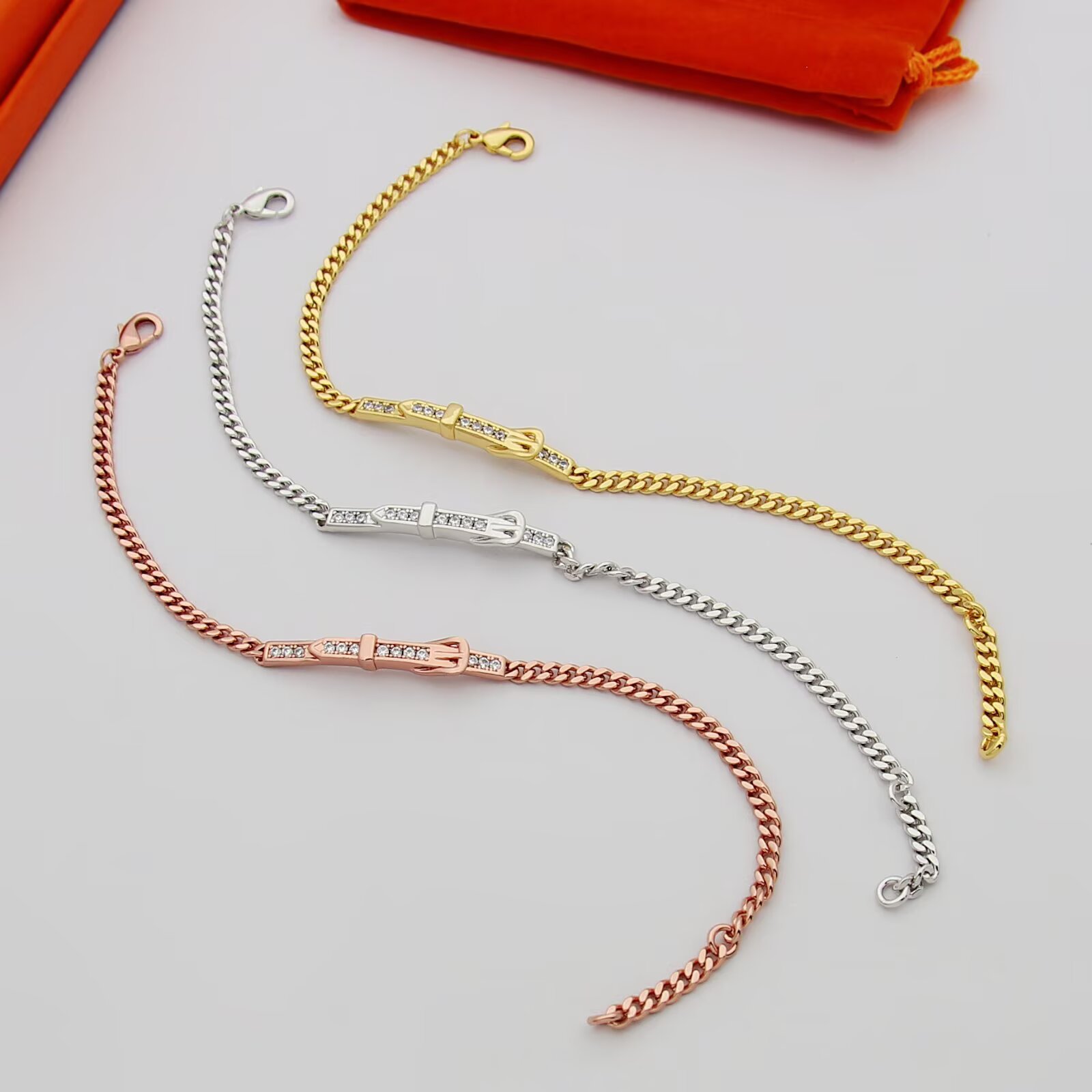 Bracciale Hermes con fibbia a catena e catena in oro giallo oro rosa argento con pietre chiare simili a diamanti 17 cm