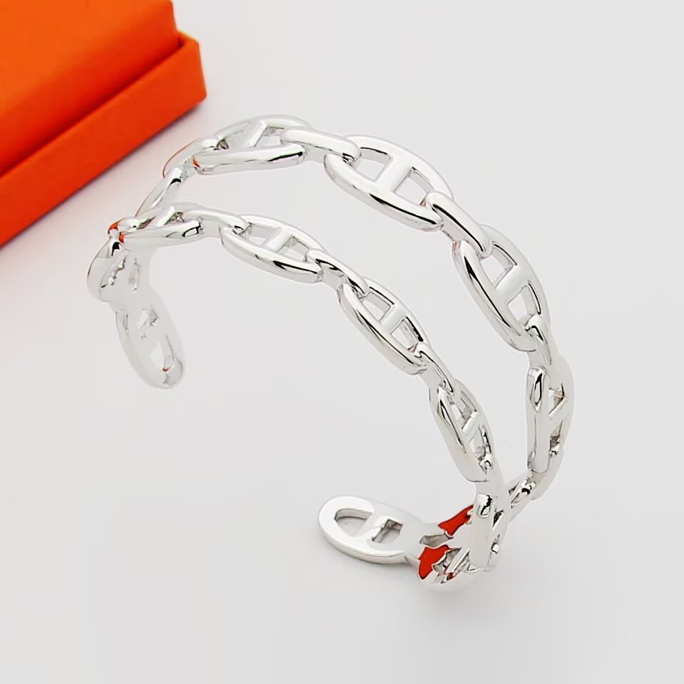 Bracciale Hermes Chaine d Ancre Enchainee Argento sterling metallo argentato senza pietre preziose Polsino aperto regolabile taglia unica