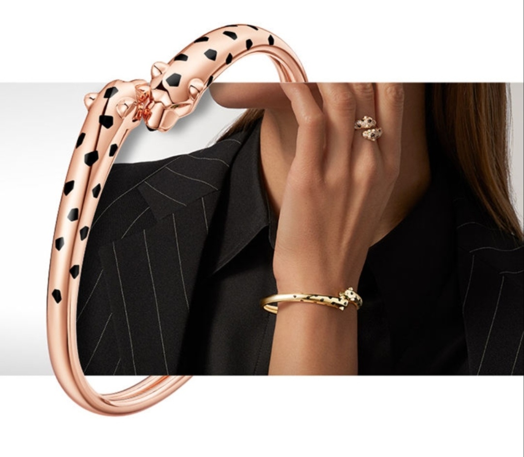 Cartier Panthere de Cartier Double-Headed Panther Bracelet bracelet 18k rose gold with black lacquer spots tsavorite garnet eyes onyx nose accents 17cm