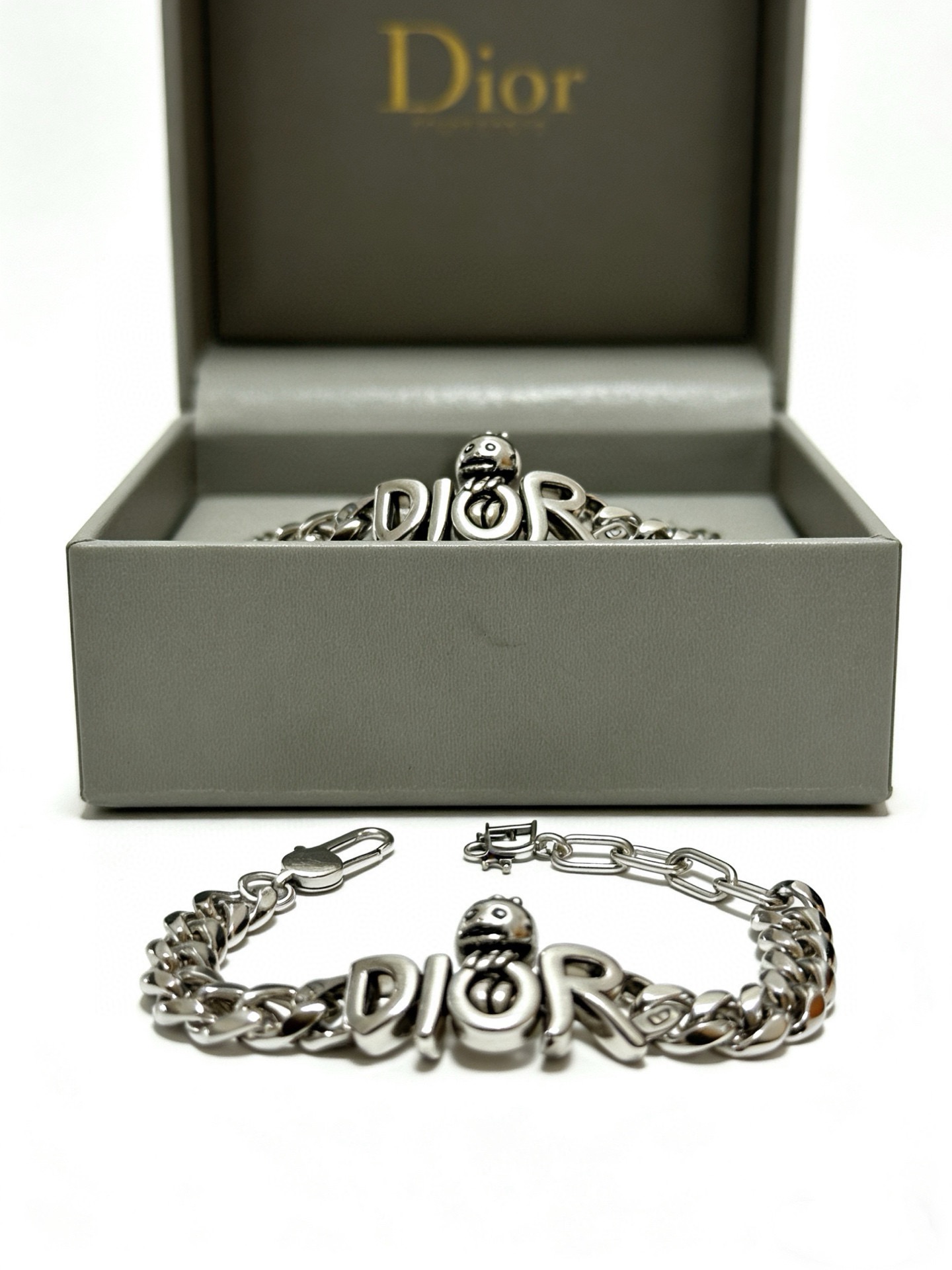 Dior DIOR x KAWS Bubble Logo Cuban Chain Bracelet bracelet Silver-tone metal no gemstones 21cm