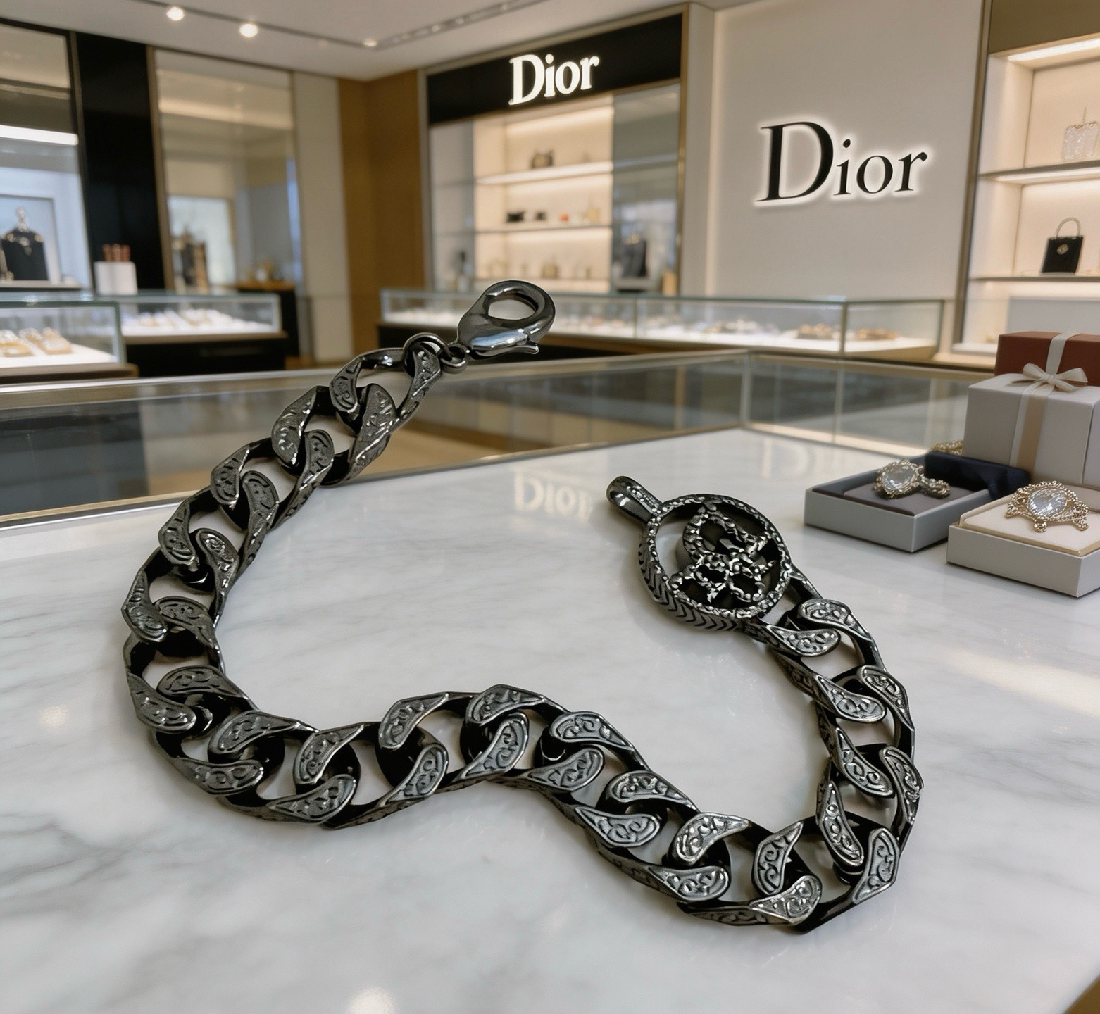 Christian Dior CD Logo Engraved Curb Chain bracelet Gunmetal black ruthenium-toned metal with engraved detailing 19cm