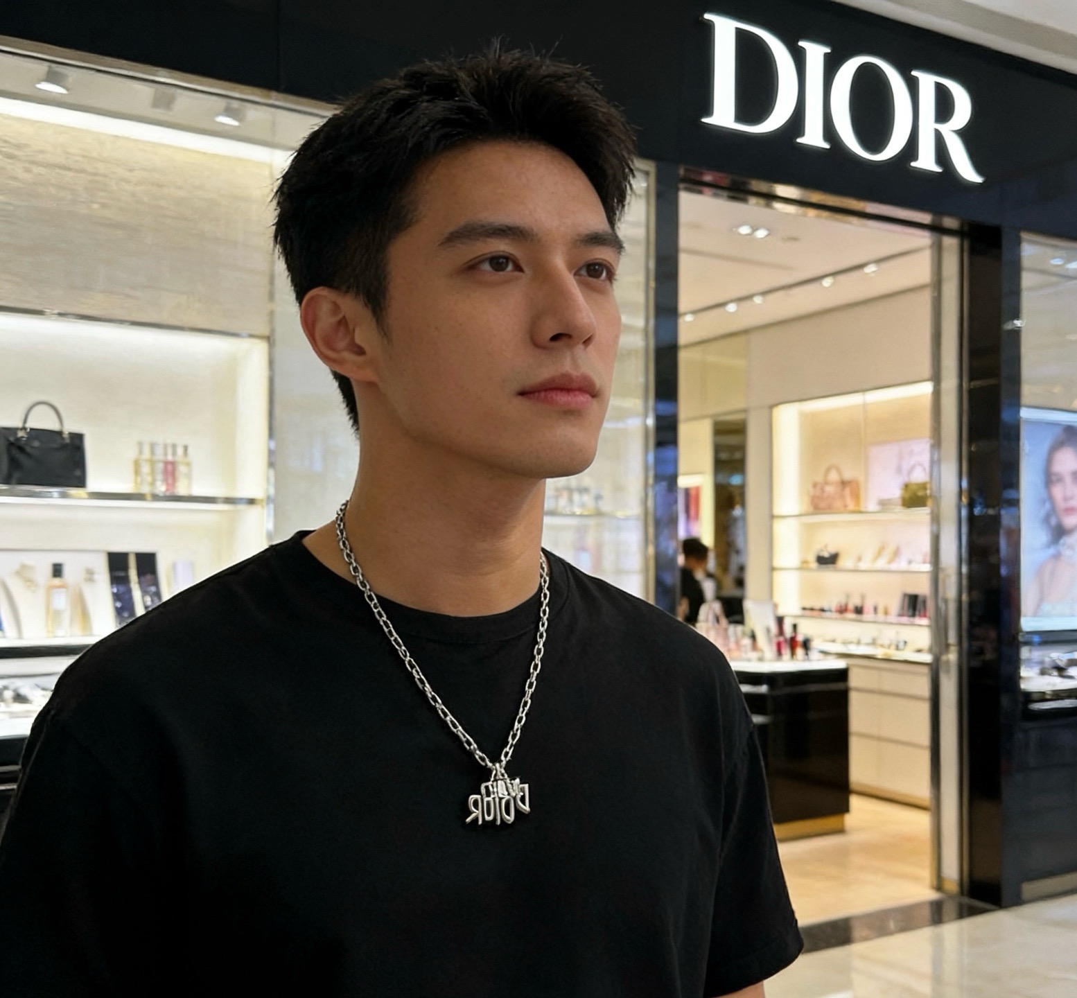 Dior DIOR x KAWS Charm Logo Chain Necklace necklace Silver-toned metal with multicolor enamel accents 60cm