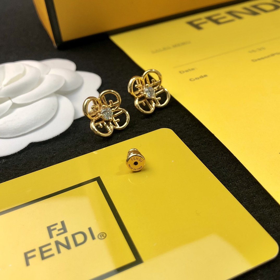 Fendi Fendi logo four-leaf clover earrings gold-tone metal with clear cubic zirconia 1 2cm diameter