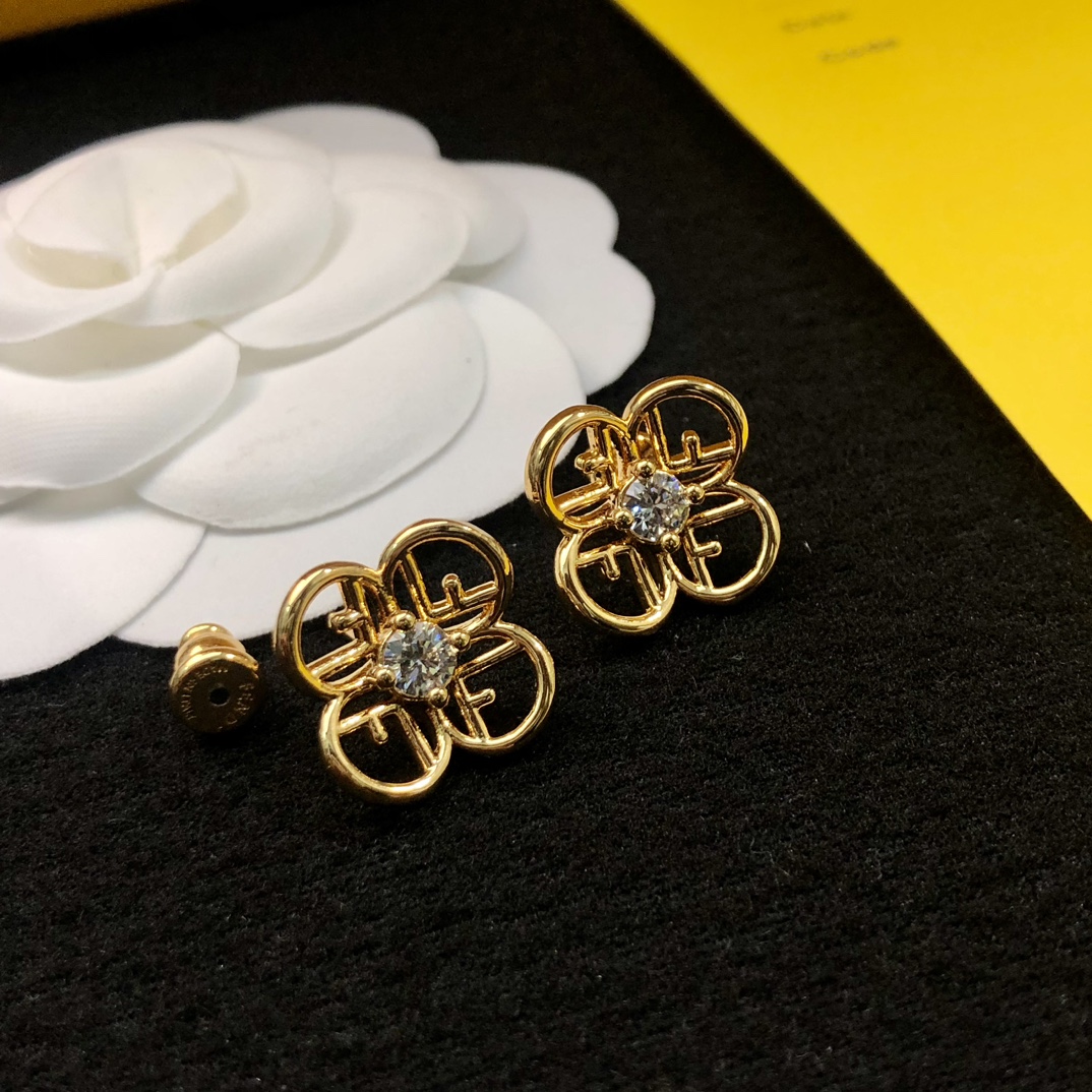 Fendi Fendi logo four-leaf clover earrings gold-tone metal with clear cubic zirconia 1 2cm diameter