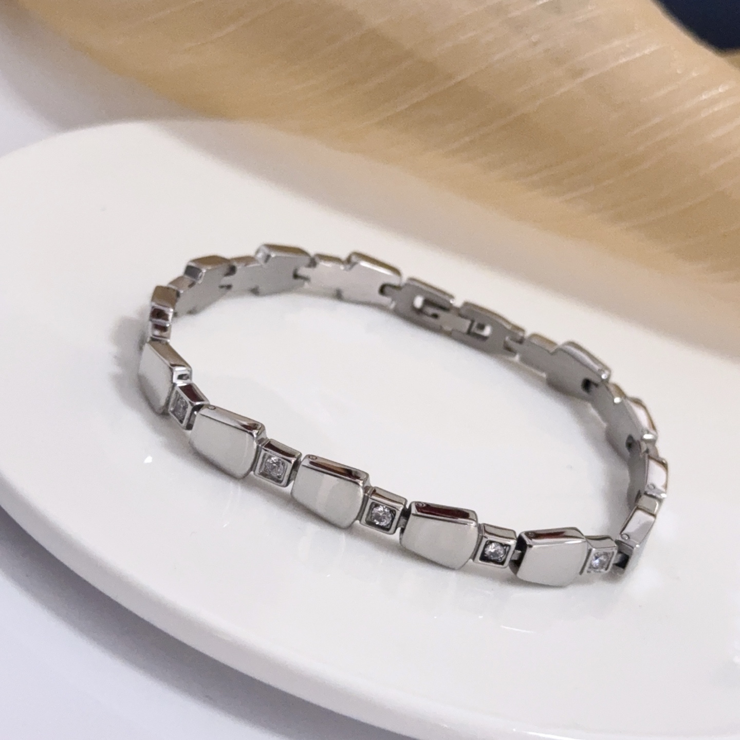 Piaget Dancer bracelet White gold with clear diamonds 18cm