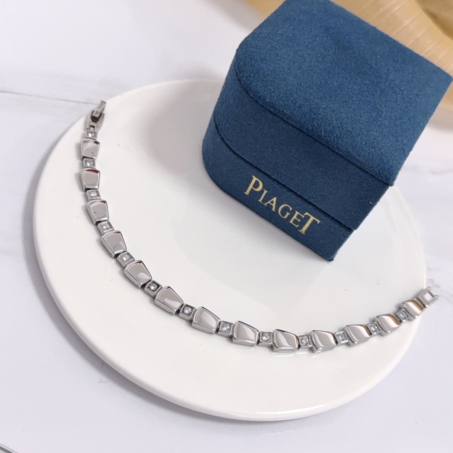 Piaget Dancer bracelet White gold with clear diamonds 18cm