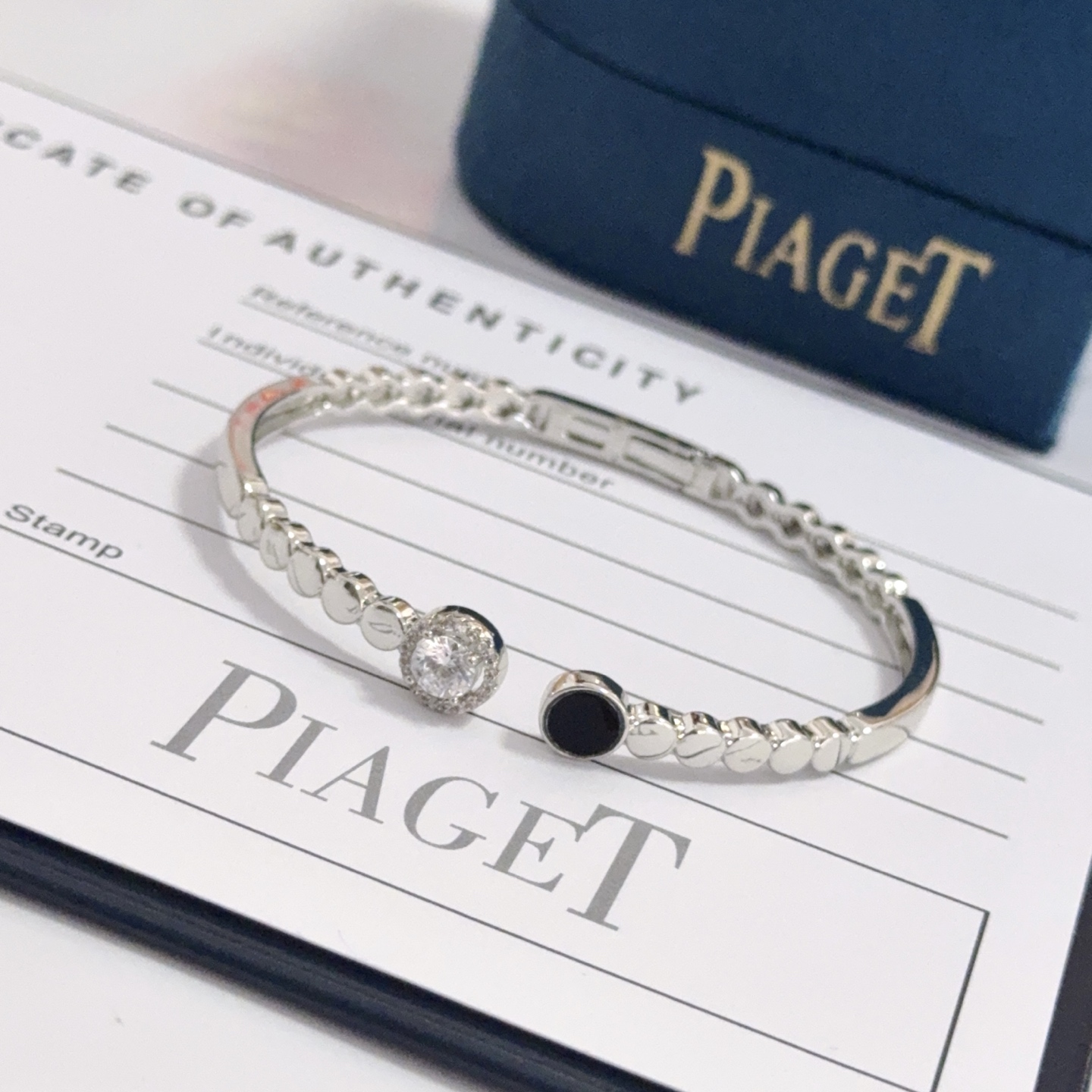 Piaget Possession bracelet silver-toned white gold with black onyx and clear diamond accents 16cm