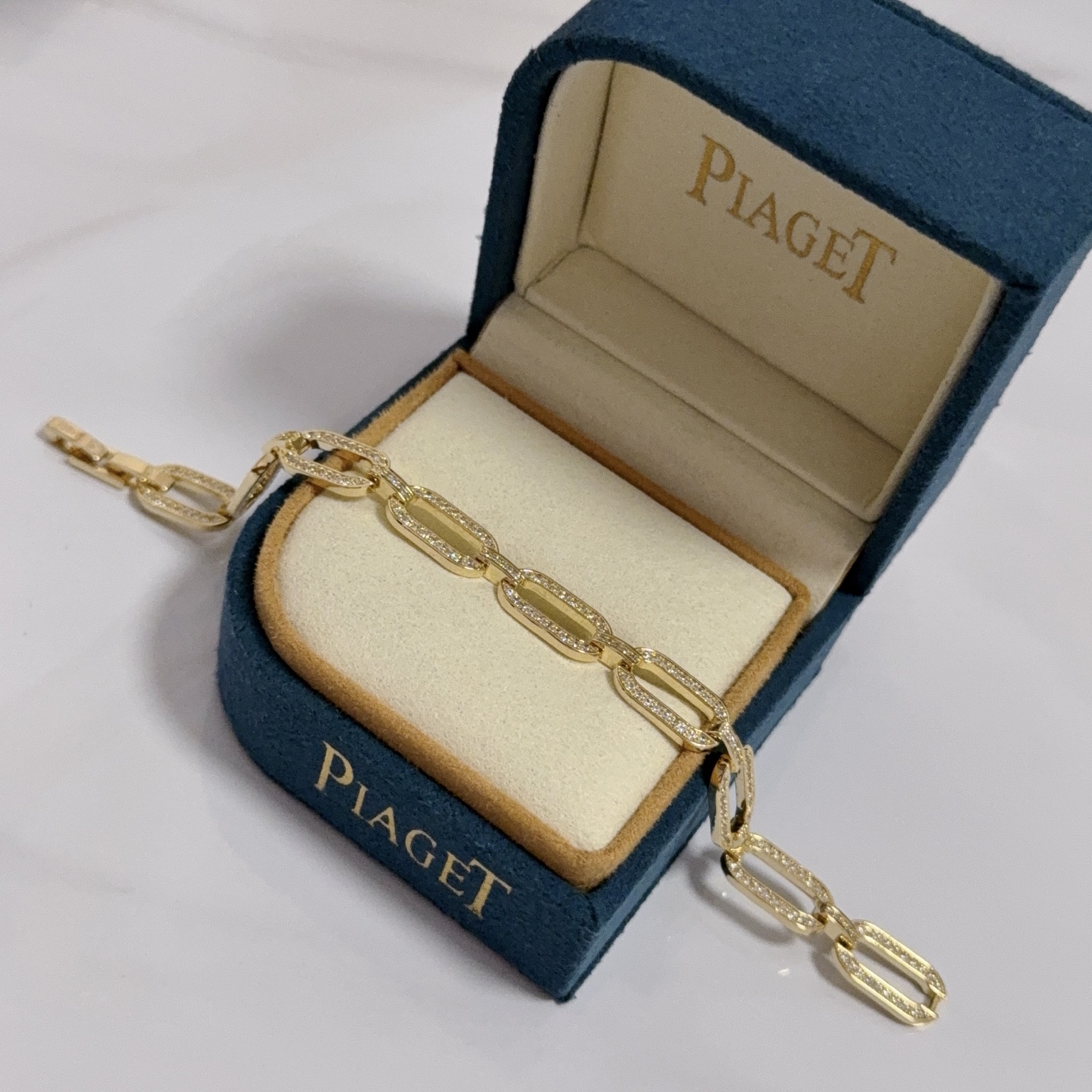 Piaget Possession Paperclip Chain Bracelet bracelet 18k yellow gold with pave set clear diamonds 17cm