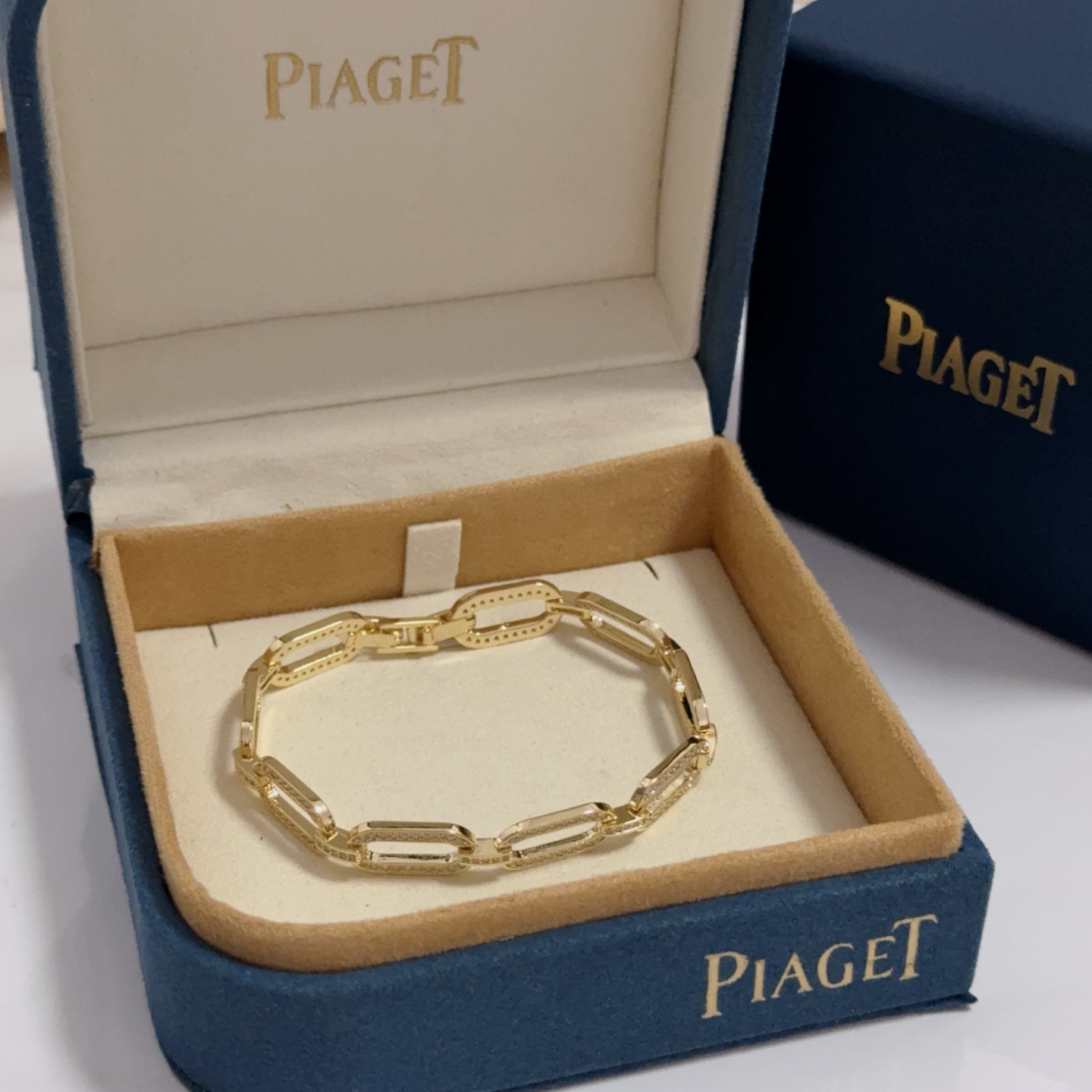 Piaget Possession Paperclip Chain Bracelet bracelet 18k yellow gold with pave set clear diamonds 17cm