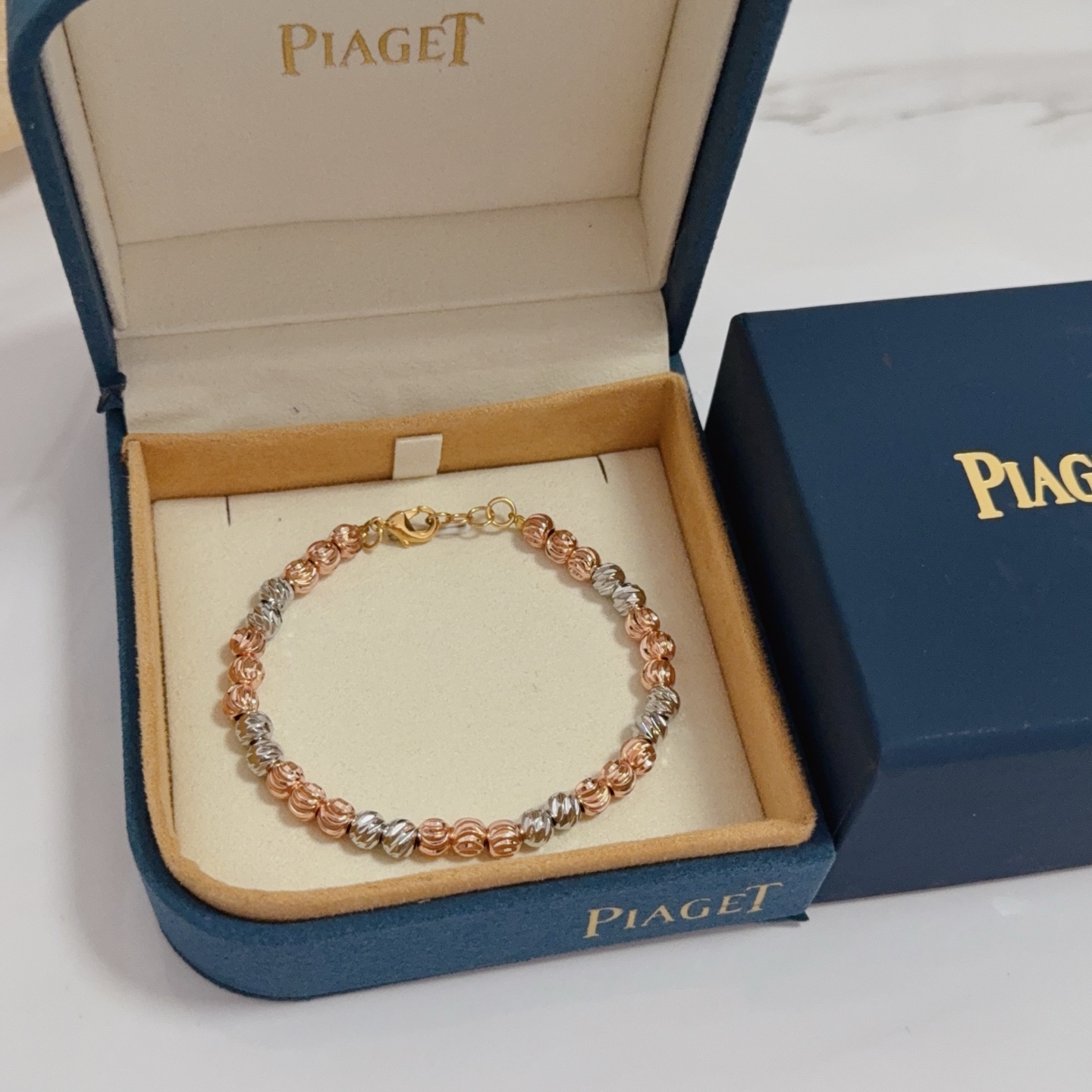 Piaget Possession Beaded Bracelet bracelet Tri-tone yellow gold clasp rose gold beads white gold beads no gemstones 18cm adjustable