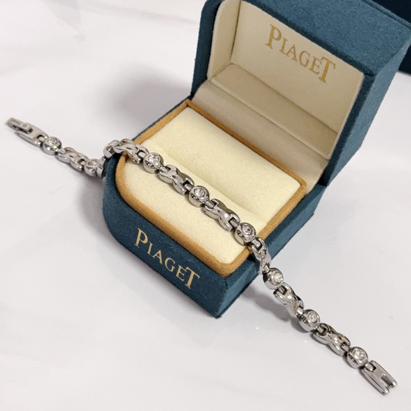 Piaget Possession bracelet silver-toned metal with clear faceted stones 17cm
