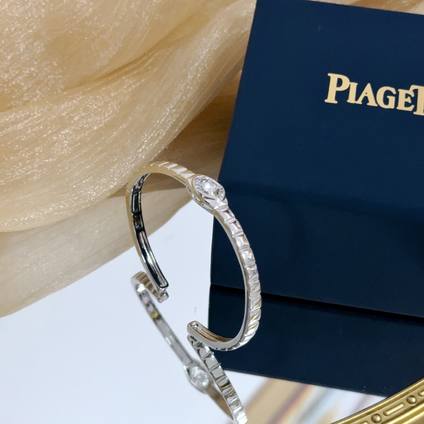 Piaget Possession bracelet silver white gold with clear diamond 17cm