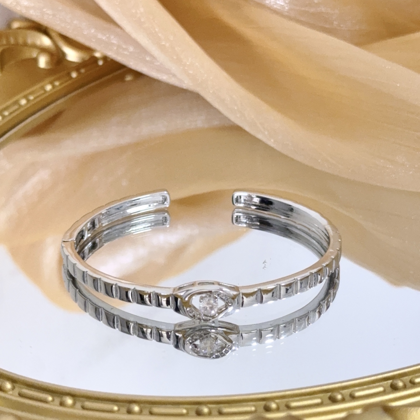 Piaget Possession bracelet silver white gold with clear diamond 17cm