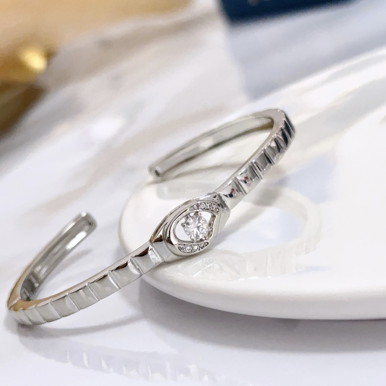 Piaget Possession bracelet silver white gold with clear diamond 17cm