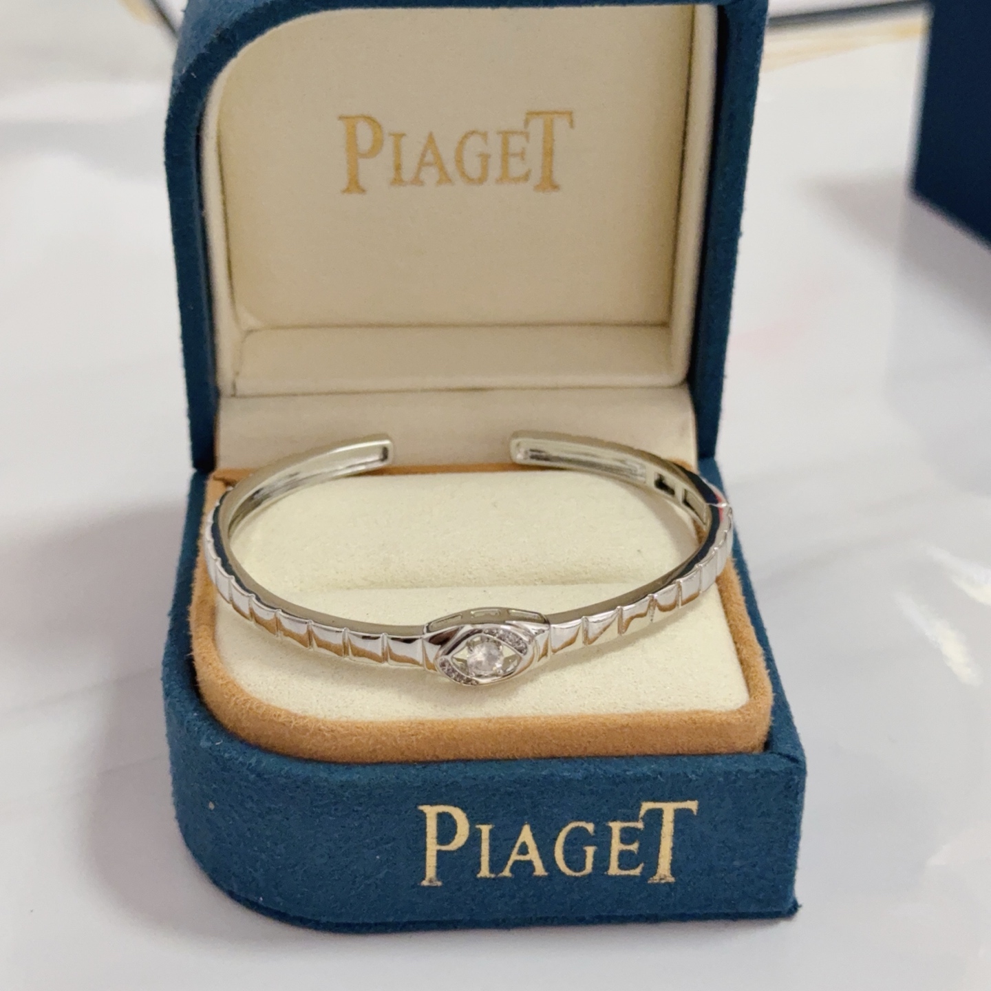 Piaget Possession bracelet silver white gold with clear diamond 17cm