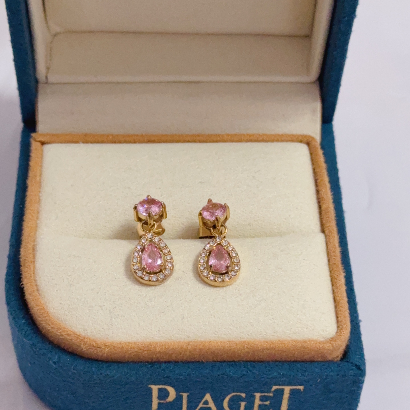 Piaget Treasures earrings 18k yellow gold pink sapphire white diamond 1 2cm drop length