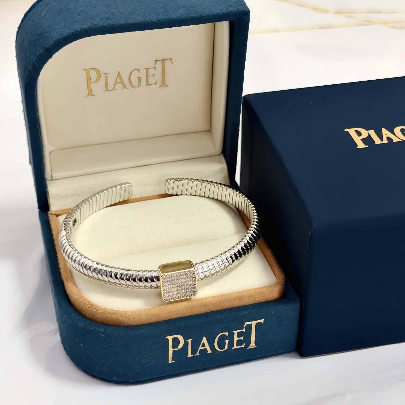 Piaget Possession bracelet Two-tone silver and yellow gold with pave clear diamonds 17cm