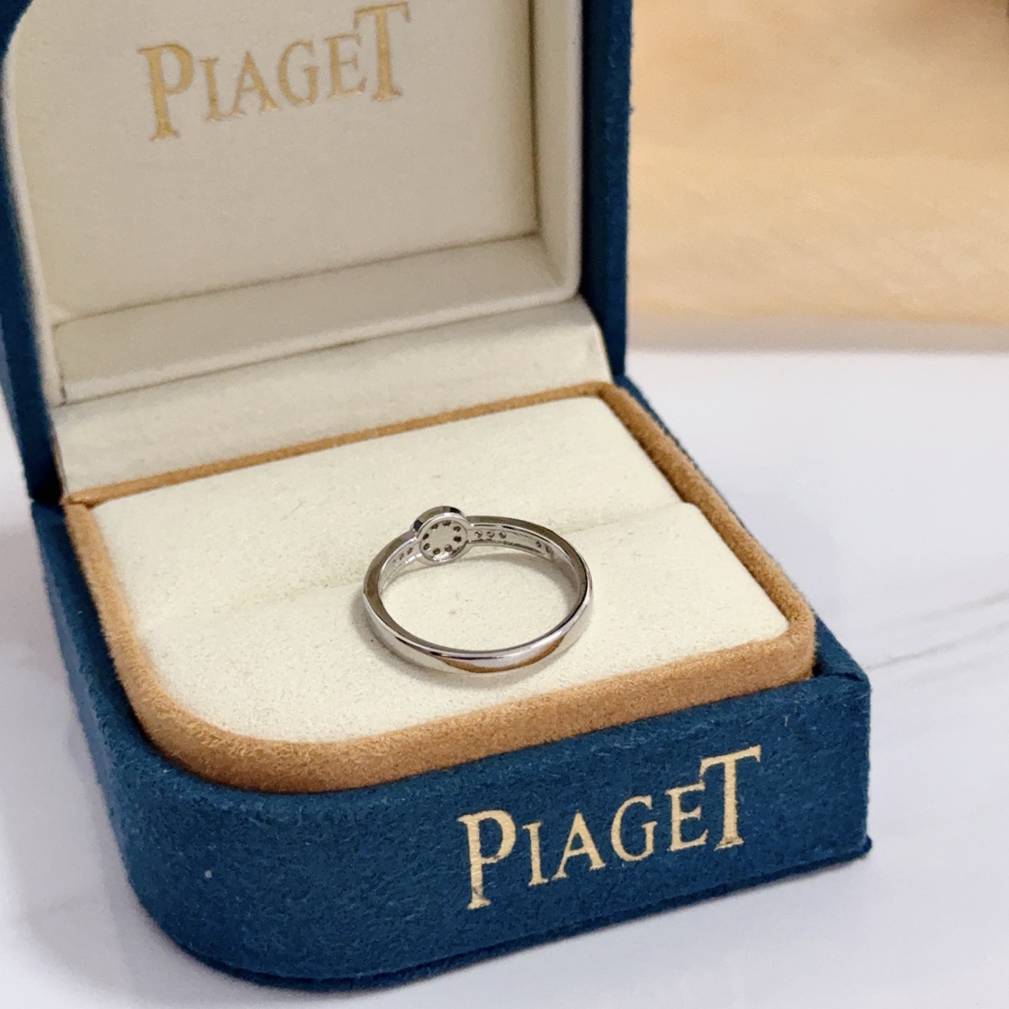 Piaget Possession ring 18K white gold with clear diamond accents US 6