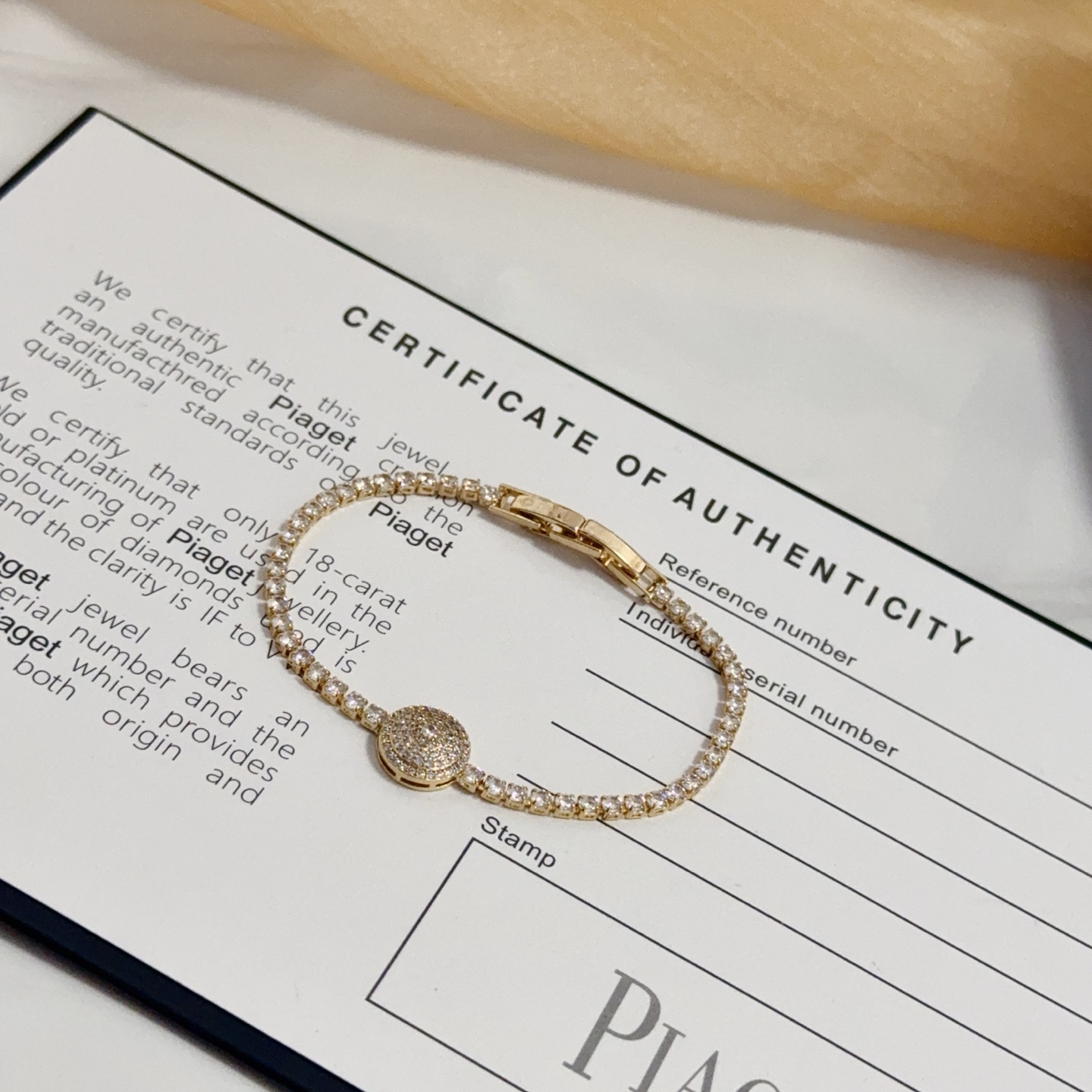Piaget Possession bracelet 18k yellow gold pave set white diamonds 17cm