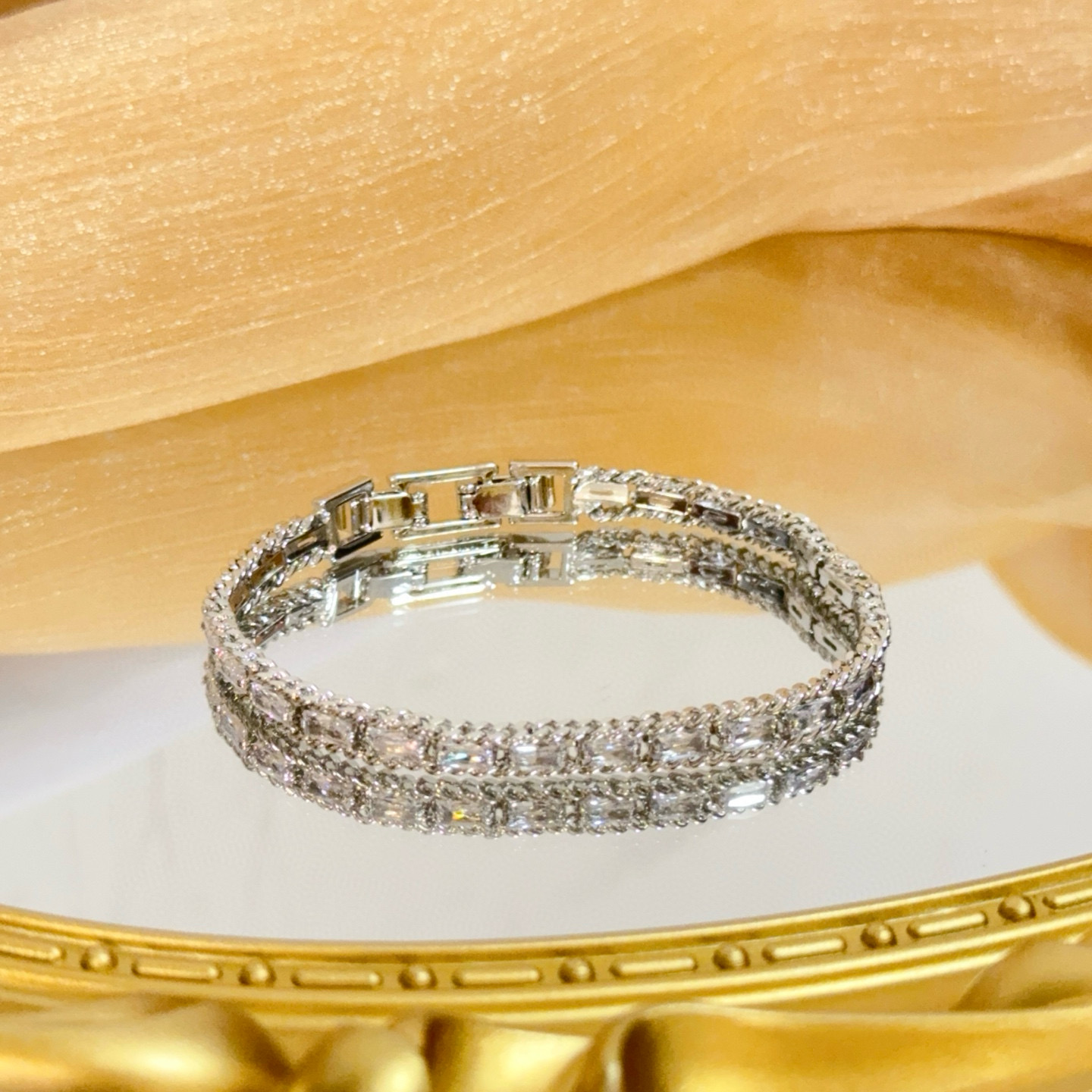 Piaget Diamond Line Bracelet bracelet 18k white gold clear diamond 17cm