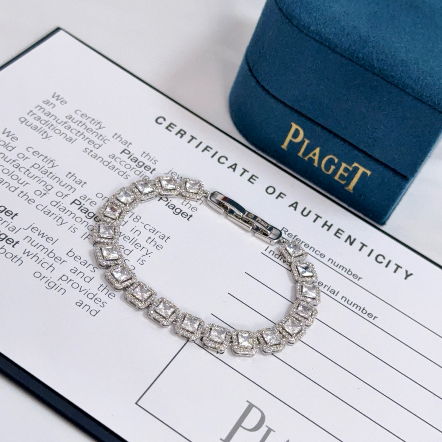 Piaget Square Diamond Halo Tennis Bracelet bracelet White gold with clear diamonds 17cm
