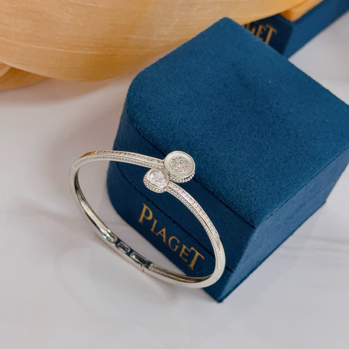 Piaget Possession bracelet silver-toned white gold with clear diamonds 16cm inner circumference