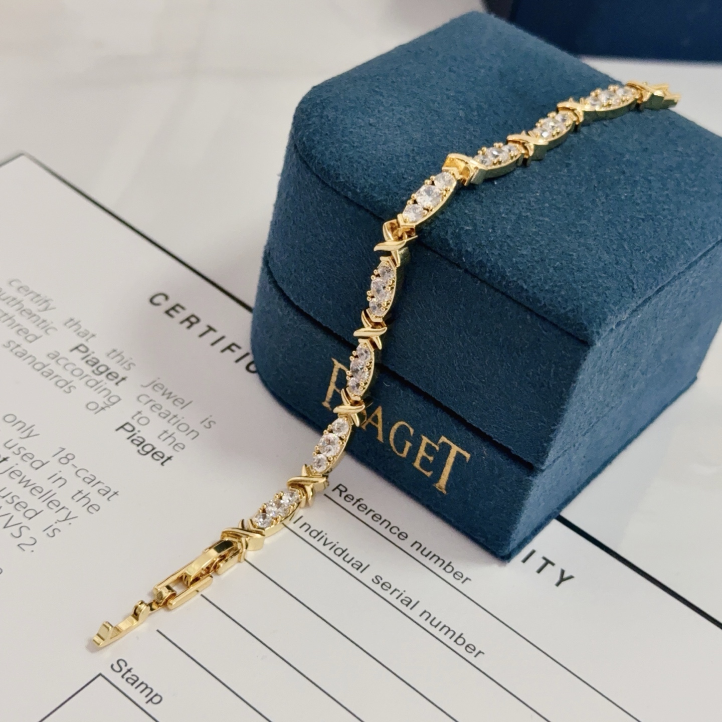 Piaget X Link Diamond Line Bracelet bracelet Yellow gold with clear round brilliant diamonds 18cm
