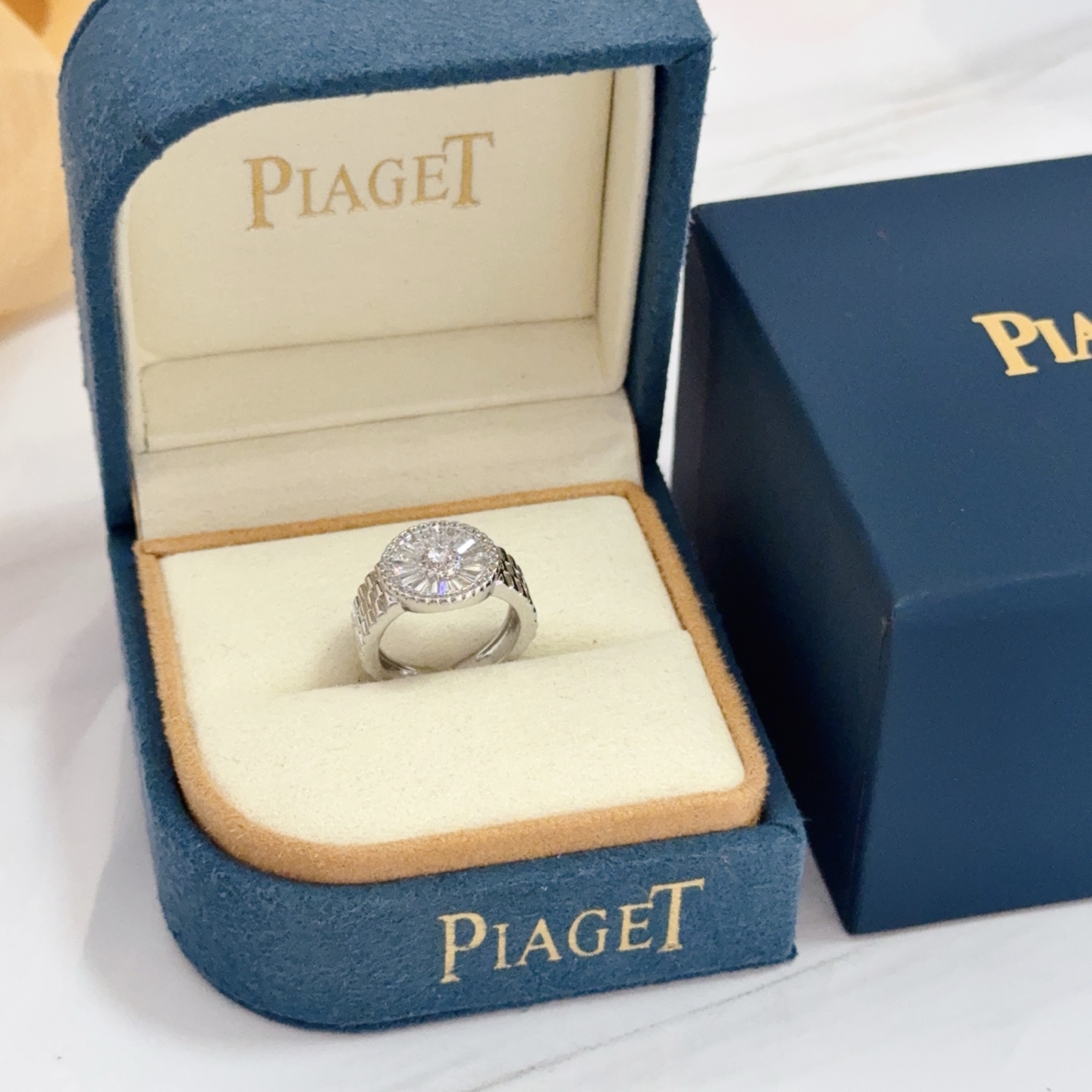 Piaget Sunlight ring silver-toned white gold with clear diamonds US 7