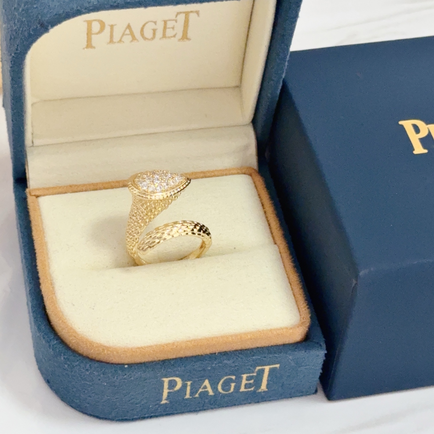 Piaget Serpent ring Yellow gold with clear pave diamonds US 7