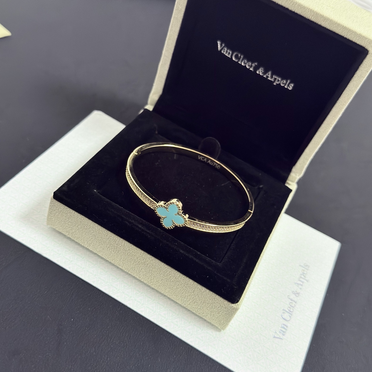Bracciale Van Cleef Arpels Alhambra in oro giallo 18 carati turchese diamante 17 cm