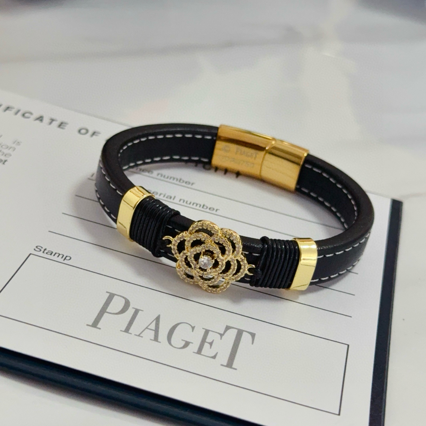Piaget Rose Leather Bracelet bracelet Yellow gold black leather clear diamond 17cm