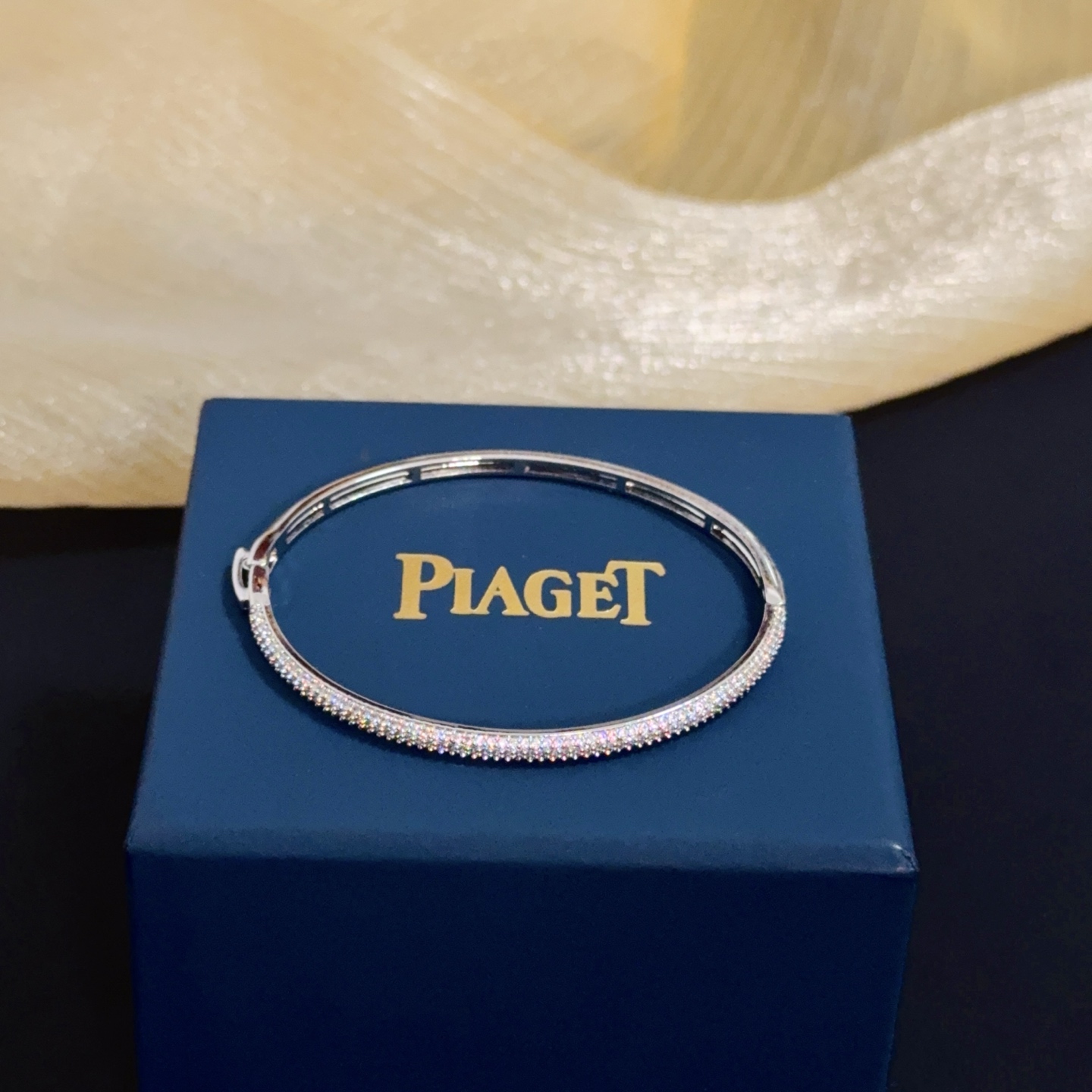 Piaget Possession bracelet 18k white gold clear diamond 17cm