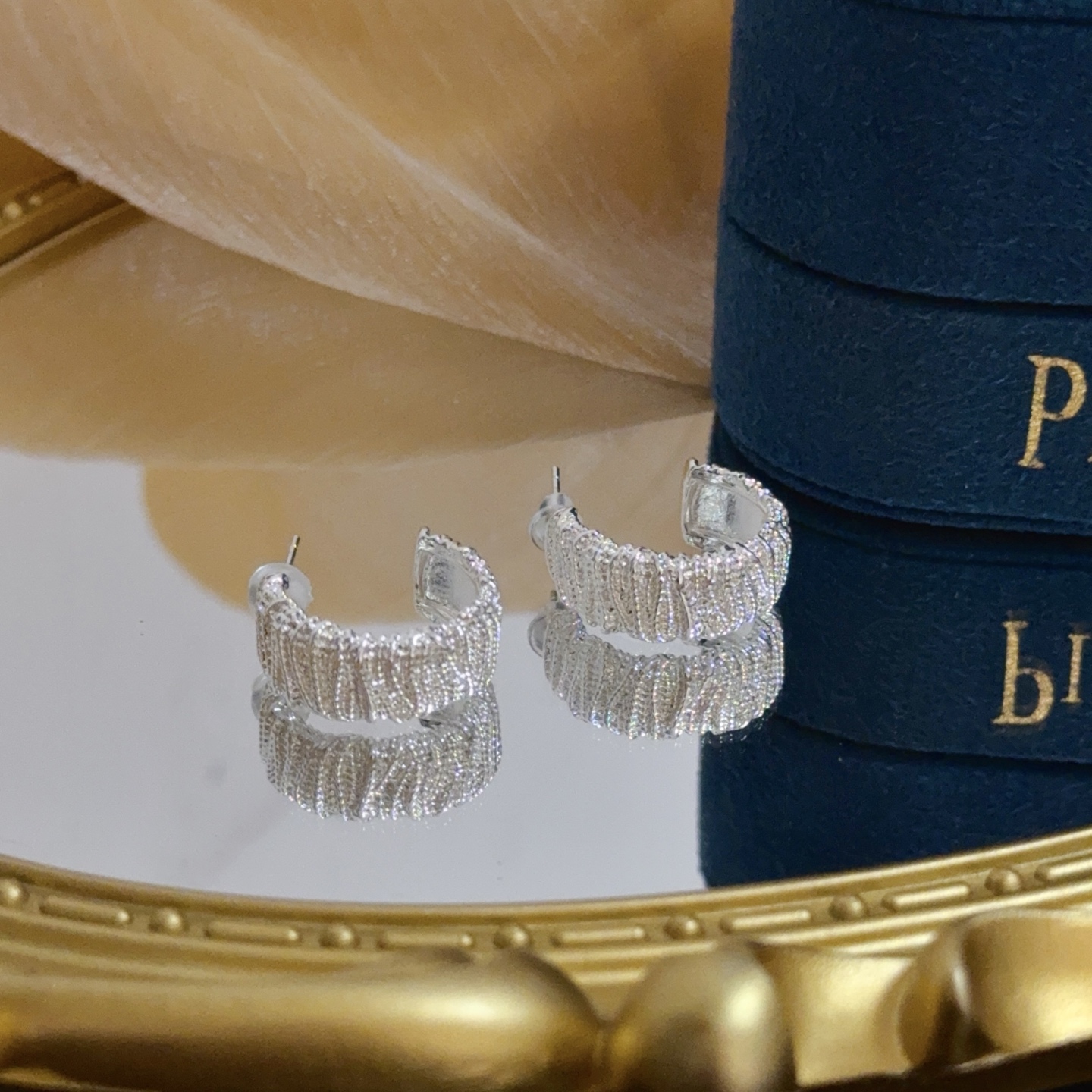 Piaget Pave Textured Hoop earrings silver-toned metal with clear pave stones 15mm hoop diameter