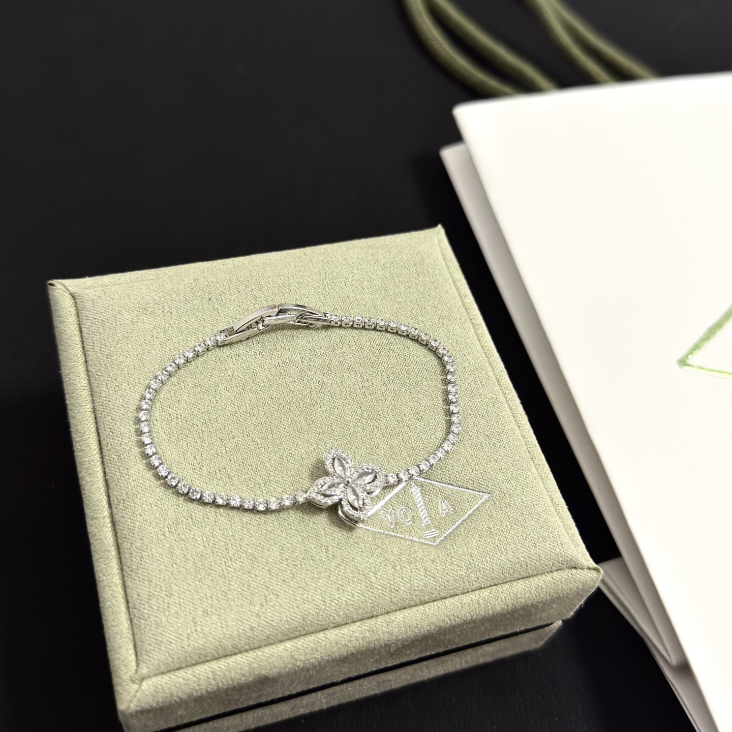 Van Cleef Arpels Four-leaf Clover Diamond Tennis Bracelet bracelet Silver-toned white gold with clear diamonds 17cm
