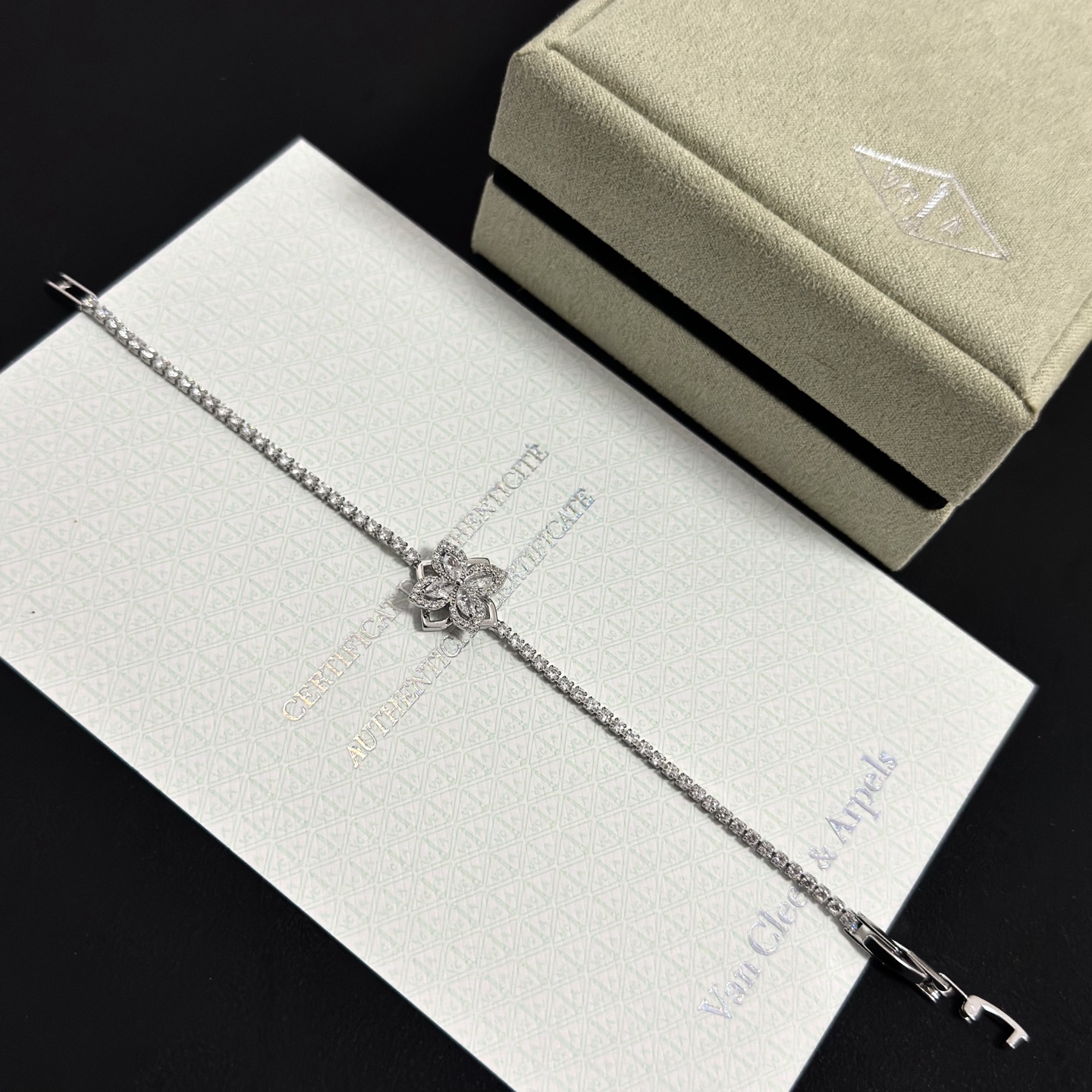 Van Cleef Arpels Four-leaf Clover Diamond Tennis Bracelet bracelet Silver-toned white gold with clear diamonds 17cm