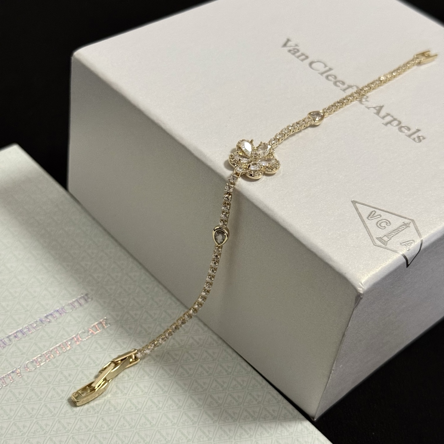 Pulseira Van Cleef Arpels Frivole em ouro amarelo 18K e diamante transparente 17 cm