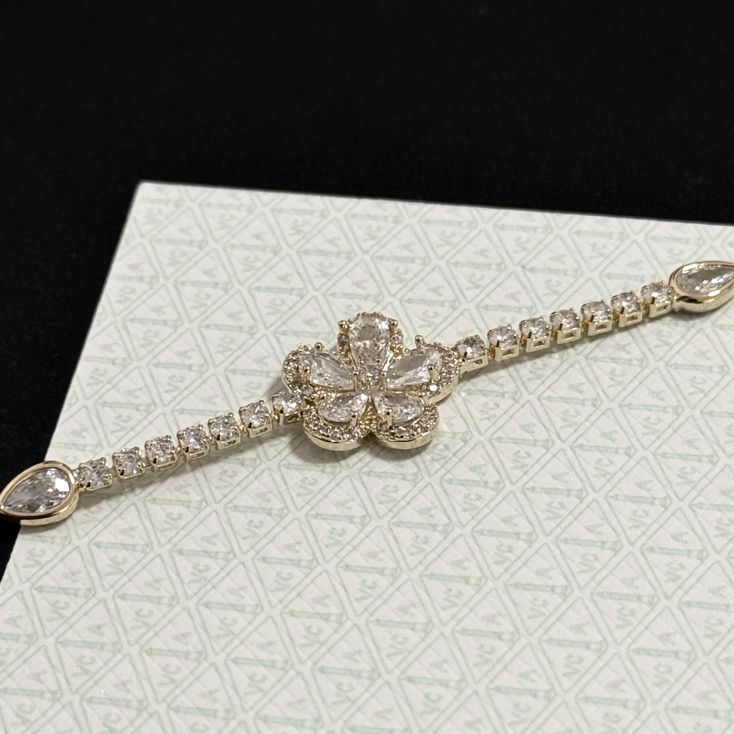 Pulseira Van Cleef Arpels Frivole em ouro amarelo 18K e diamante transparente 17 cm